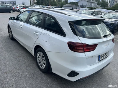 Kia Ceed 1,0 T-GDI 100hv LX SW 2023, photo 6/13