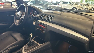 BMW 120 2010, photo 6/6
