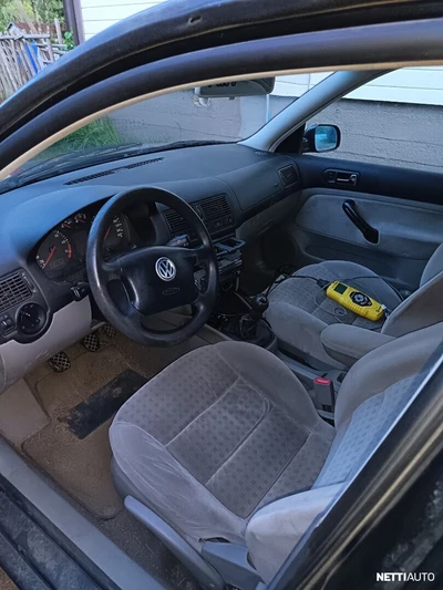 Volkswagen Golf 2001, photo 7/9