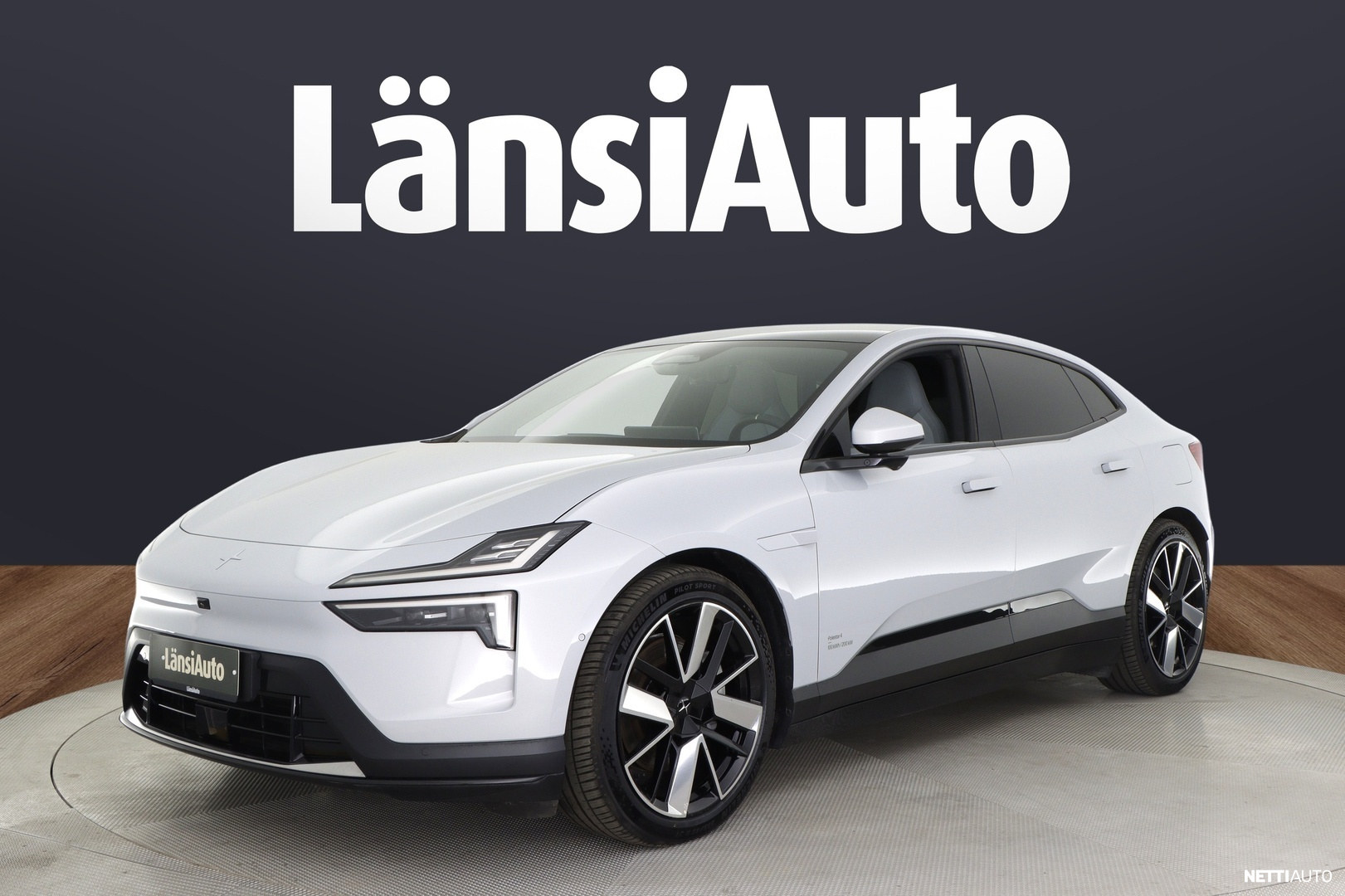 Polestar 4
