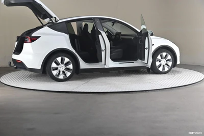 Tesla Model Y Long Range AWD 2023, kuva 6/33
