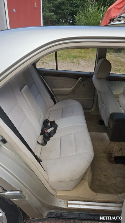 Mercedes-Benz C 1994, kuva 3/16