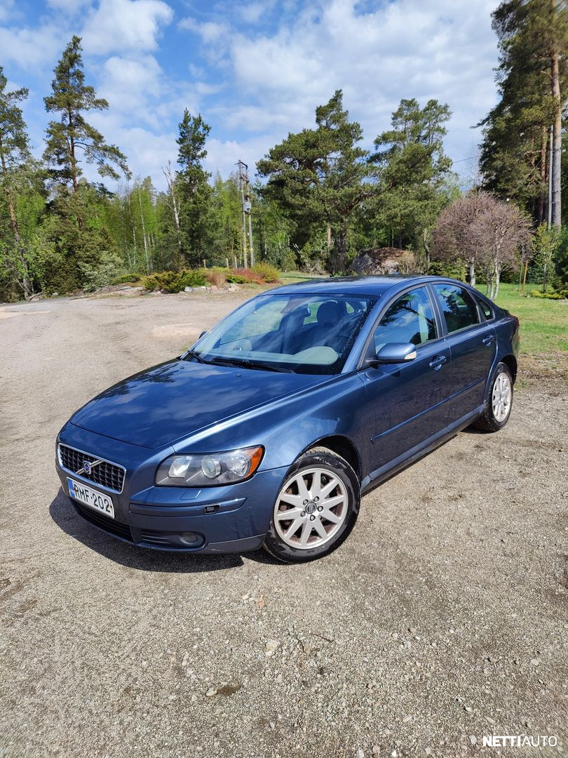 Volvo S40