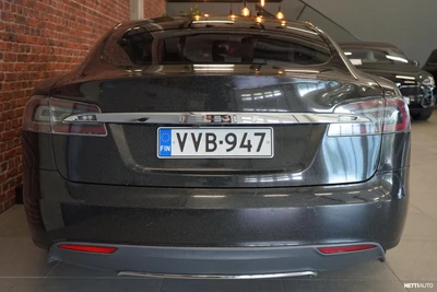 Tesla Model S 2014, kuva 6/18