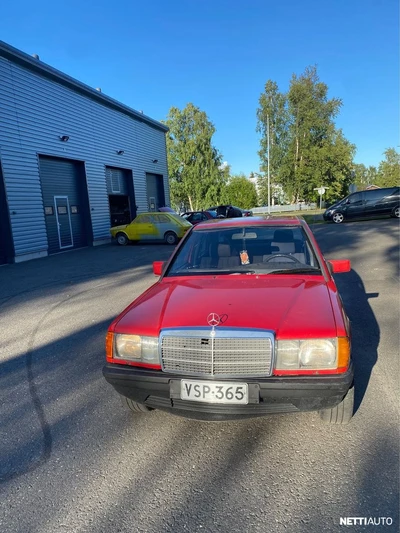 Mercedes-Benz 190 1985, photo 6/8