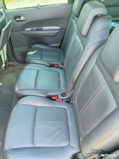 Peugeot 5008 2011, photo 5/17