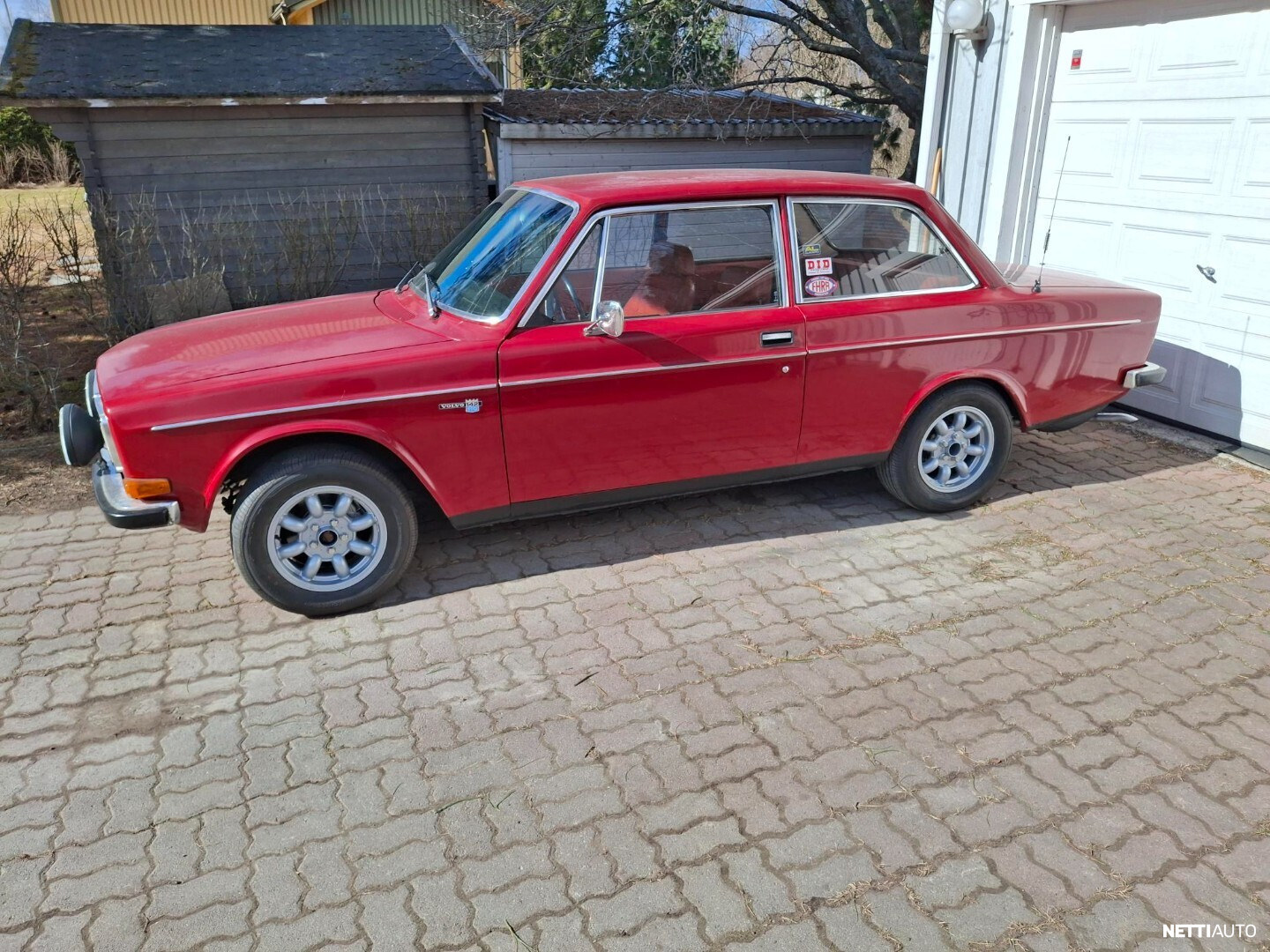 Volvo 142
