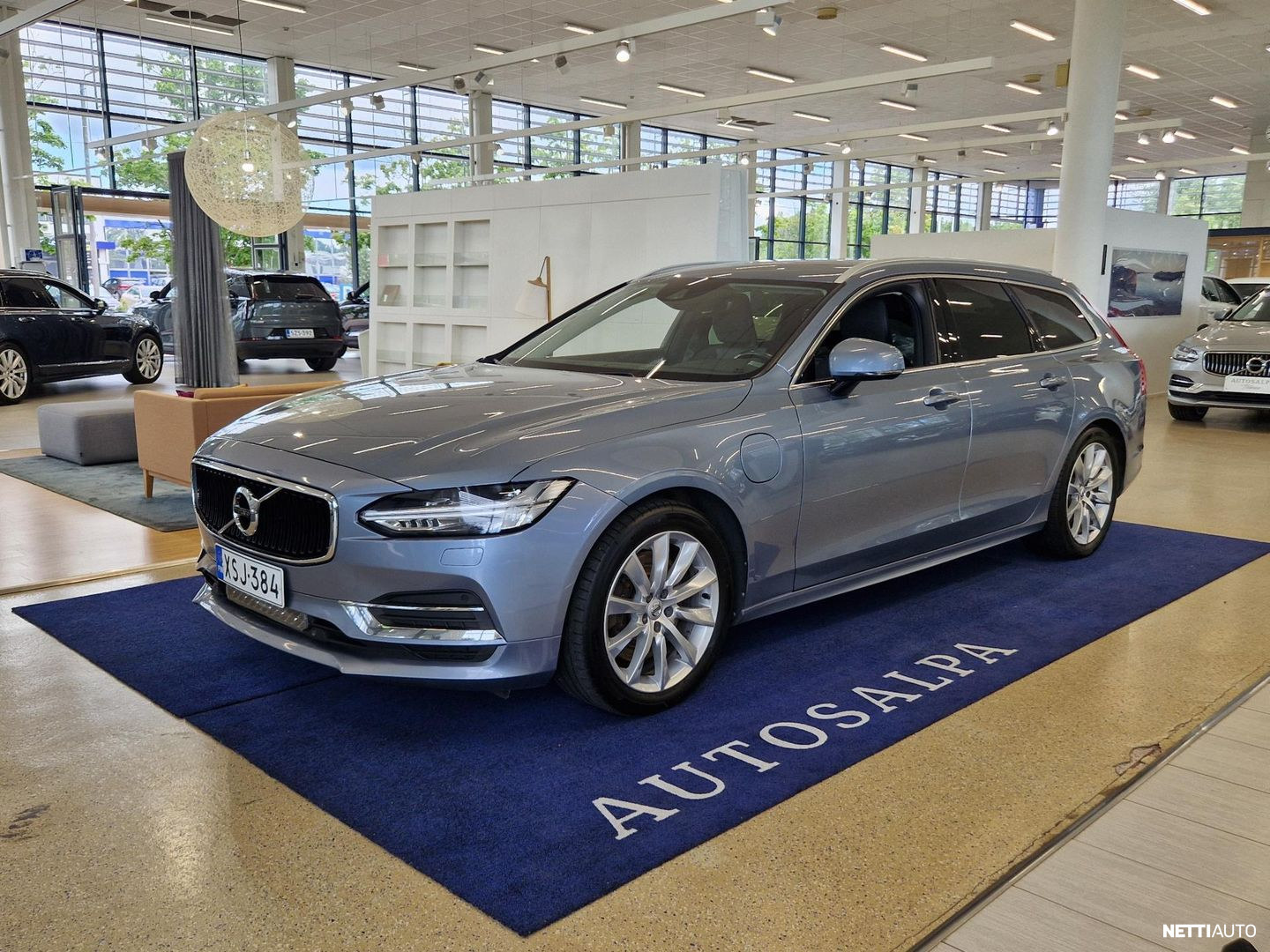 Volvo V90