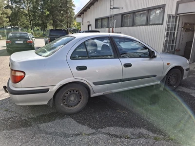 Nissan Almera 1.5 Sedan 2001, photo 7/14