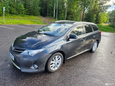 Toyota Auris E15UT(a) 2015, kuva 2/15