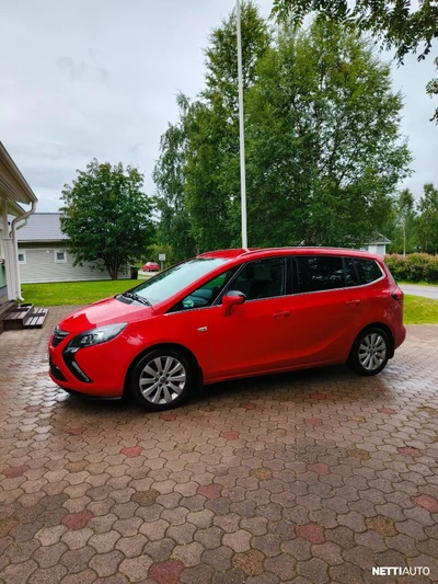 Opel Zafira Tourer 2015, photo 2/20