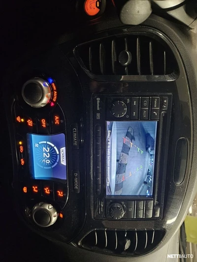 Nissan Juke 2011, photo 2/17