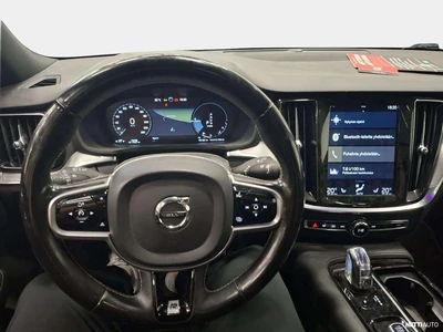 Volvo V60 T8 AWD R-Design aut 2019, photo 4/6