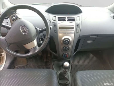Toyota Yaris 2010, kuva 5/5