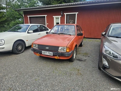 Ford Escort 1982, photo 1/13