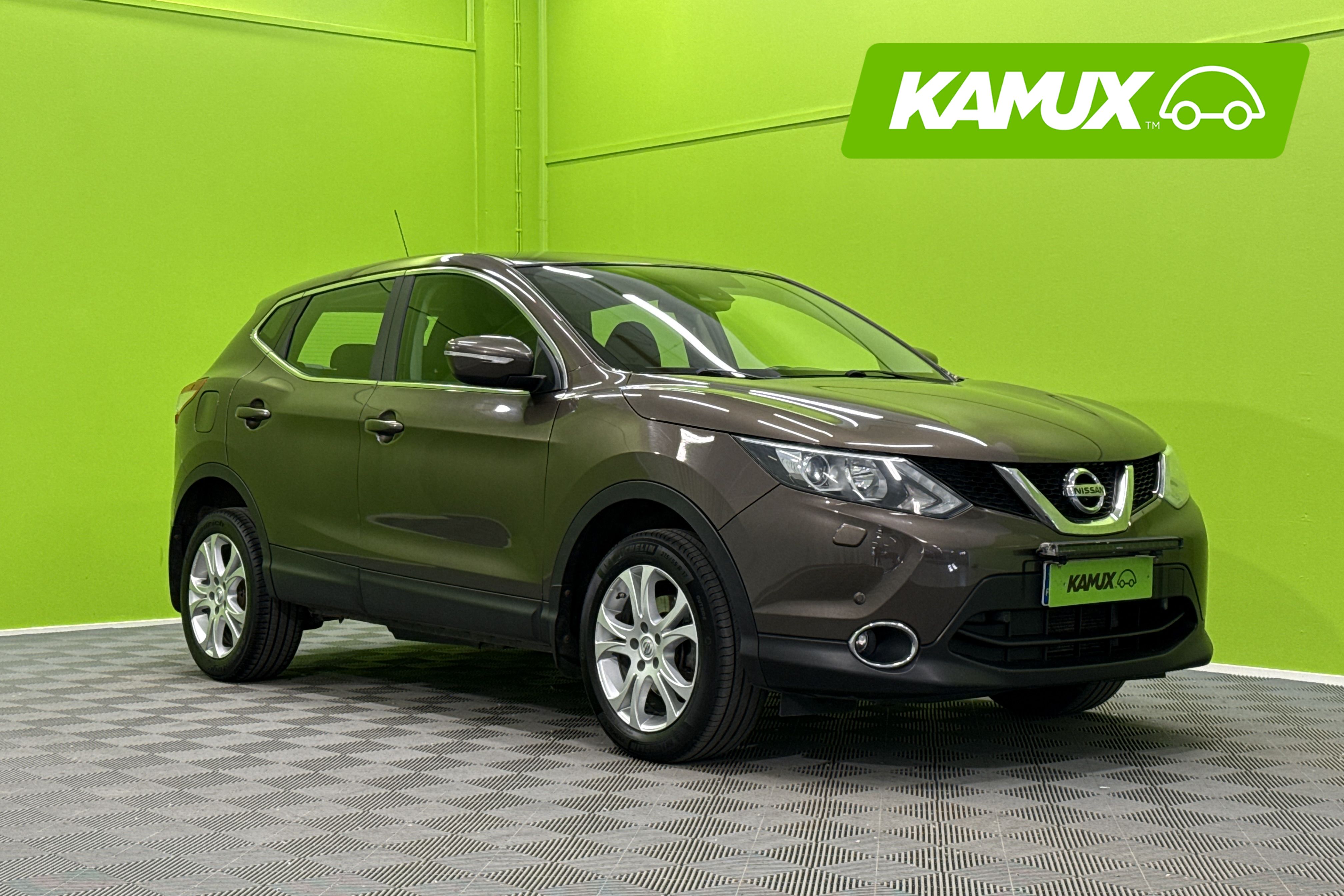 Nissan Qashqai 1,2L Acenta 2WD 6M/T Safety Pack *Jakoketju vaihdettu!*