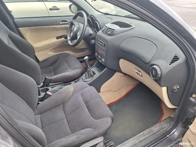 Alfa Romeo 147 2003, photo 6/9