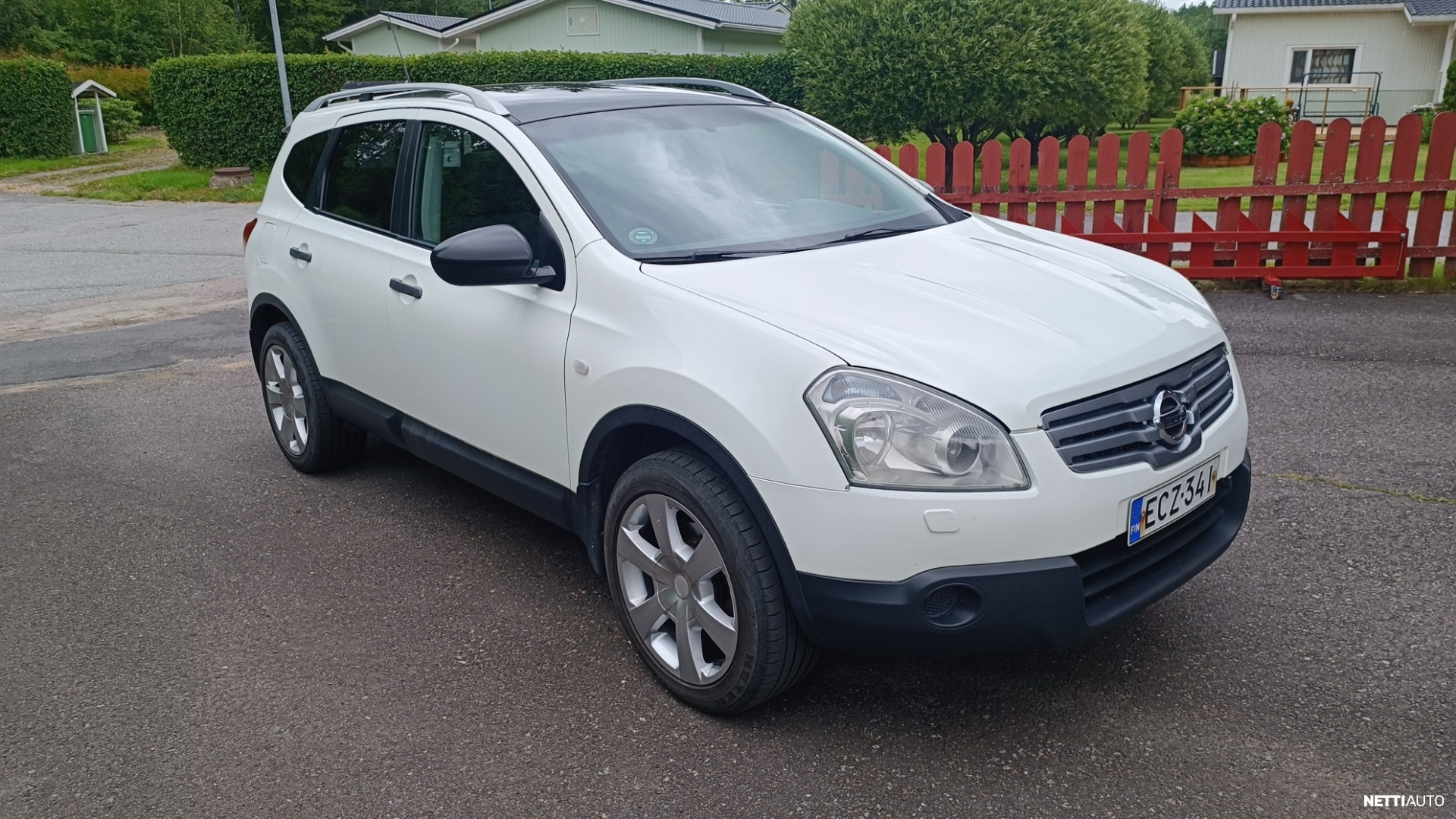 Nissan Qashqai+2 2009, photo 5/10