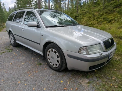 Skoda Octavia 2002, kuva 4/19