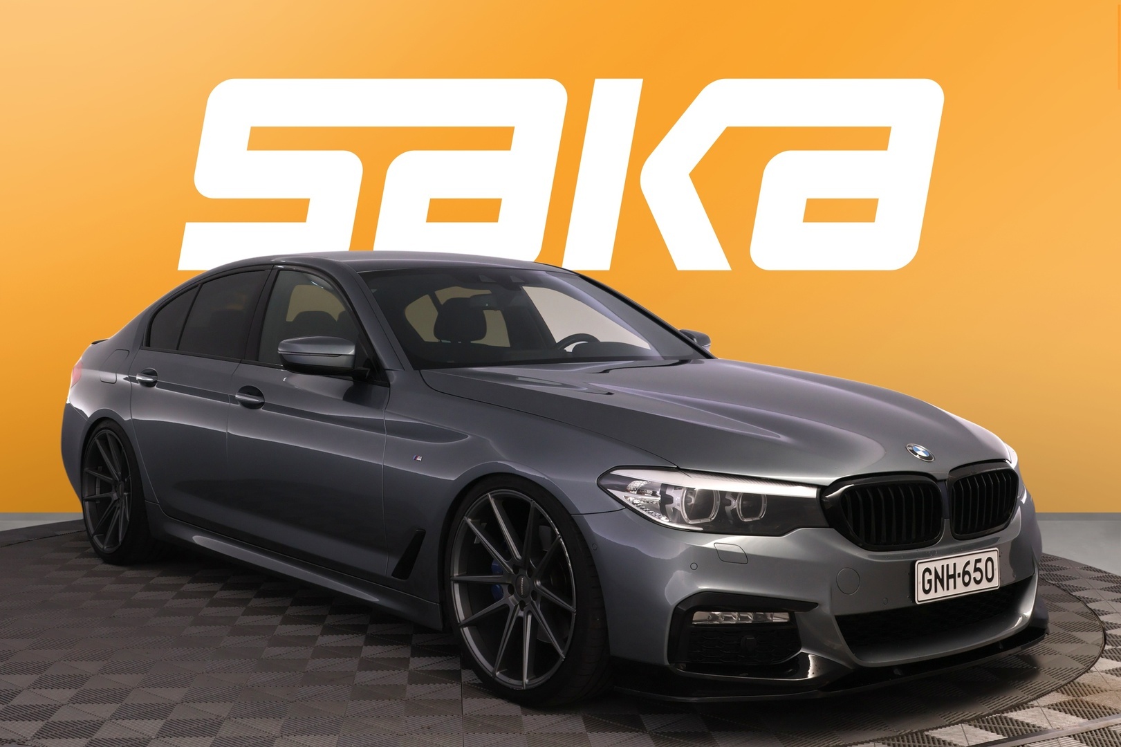 BMW 530
