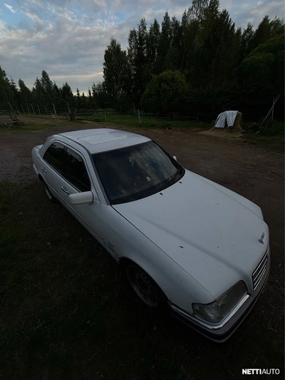 Mercedes-Benz C 180 1995, kuva 6/8