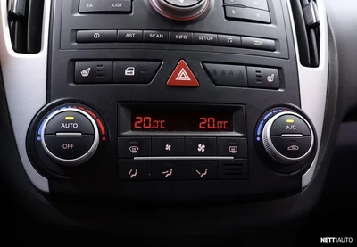 Kia Ceed 1,6 Active SW A/T 2010, kuva 4/8
