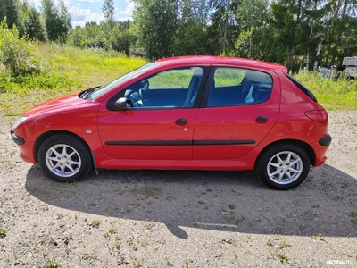 Peugeot 206 2002, kuva 1/10