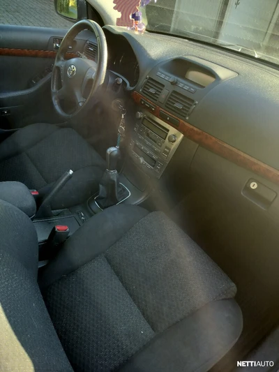 Toyota Avensis 2005, kuva 7/9