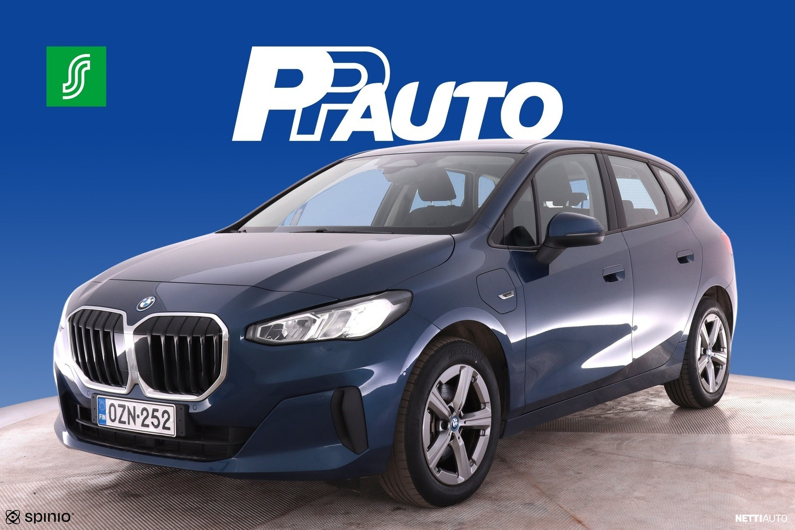 BMW 225