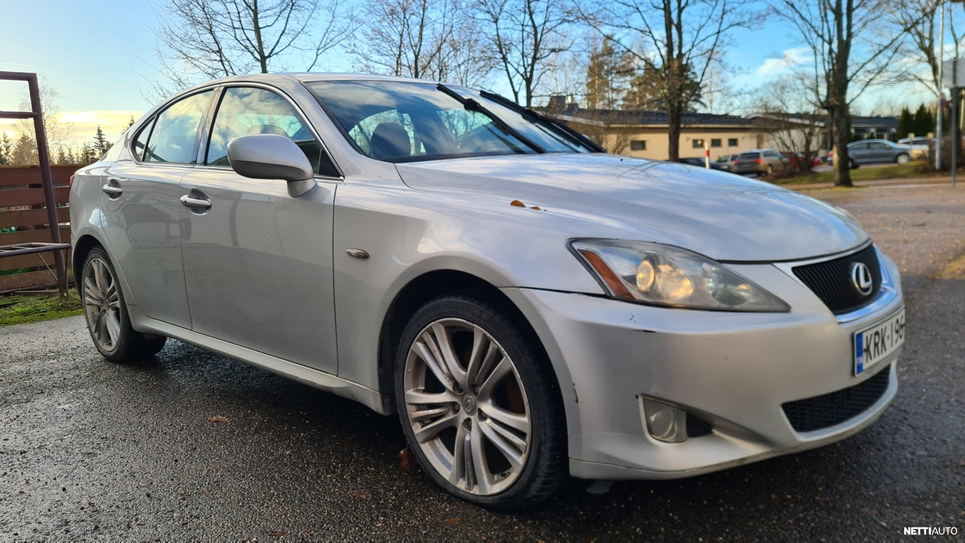 Lexus IS