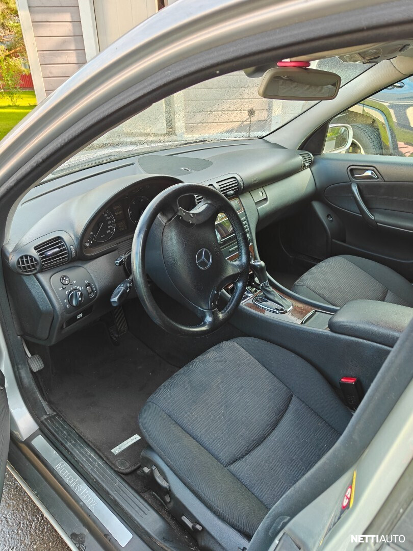 Mercedes-Benz C 200 2004, photo 5/8
