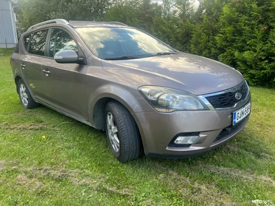 Kia Ceed 2011, photo 1/7
