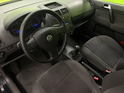 Volkswagen Polo Comfortline 1,4 59 kW 4d 2008, photo 6/24