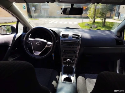 Toyota Avensis 2.0 2011, kuva 7/10