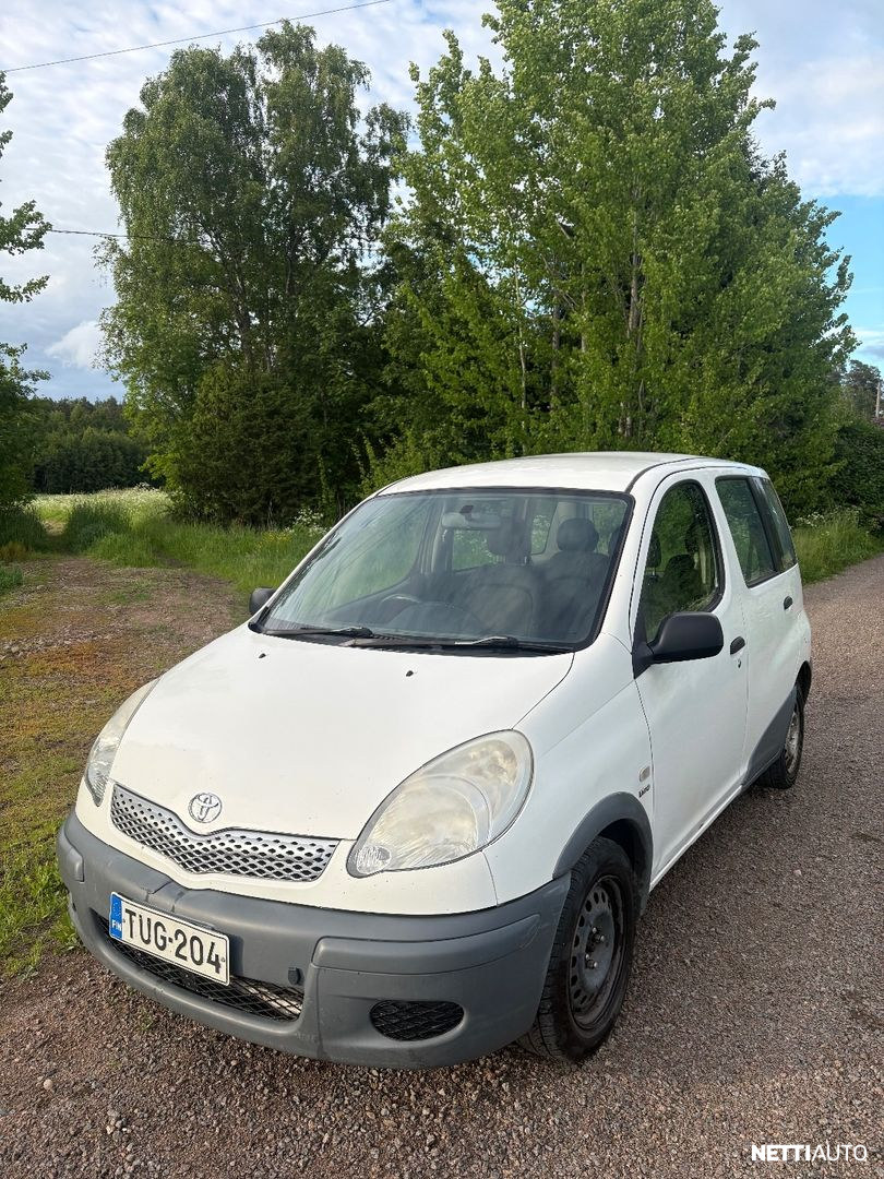 Toyota Yaris Verso