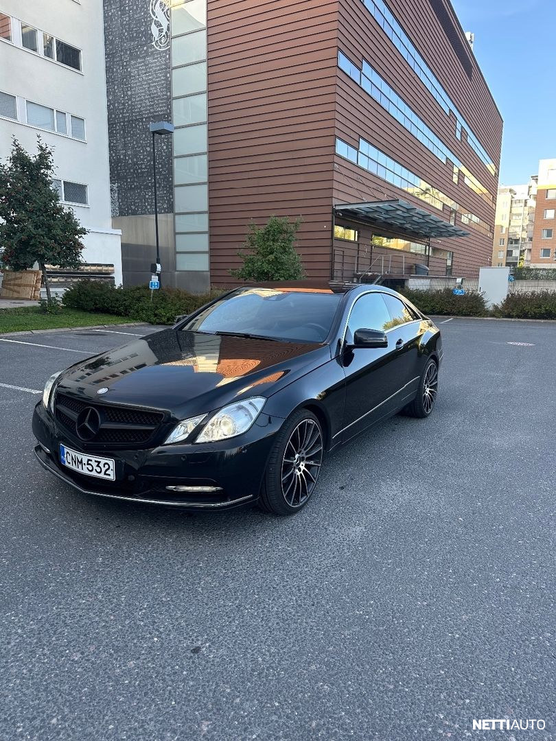 Mercedes-Benz E 220