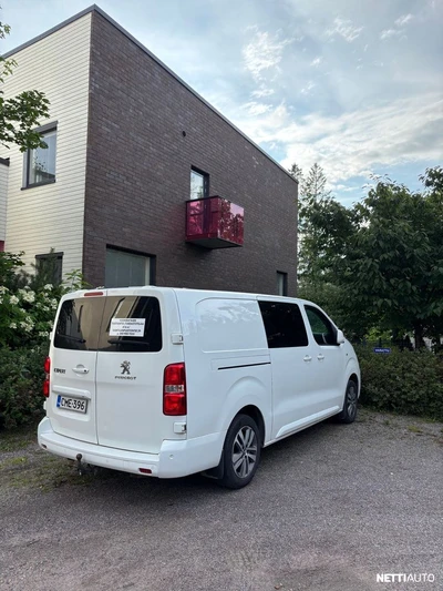 Peugeot Expert BlueHDi 120 XL 4x4 2018, photo 2/8
