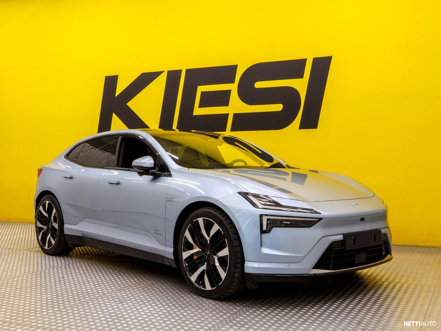 Polestar 4
