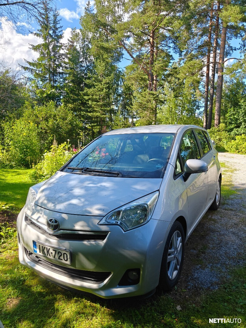 Toyota Verso-S
