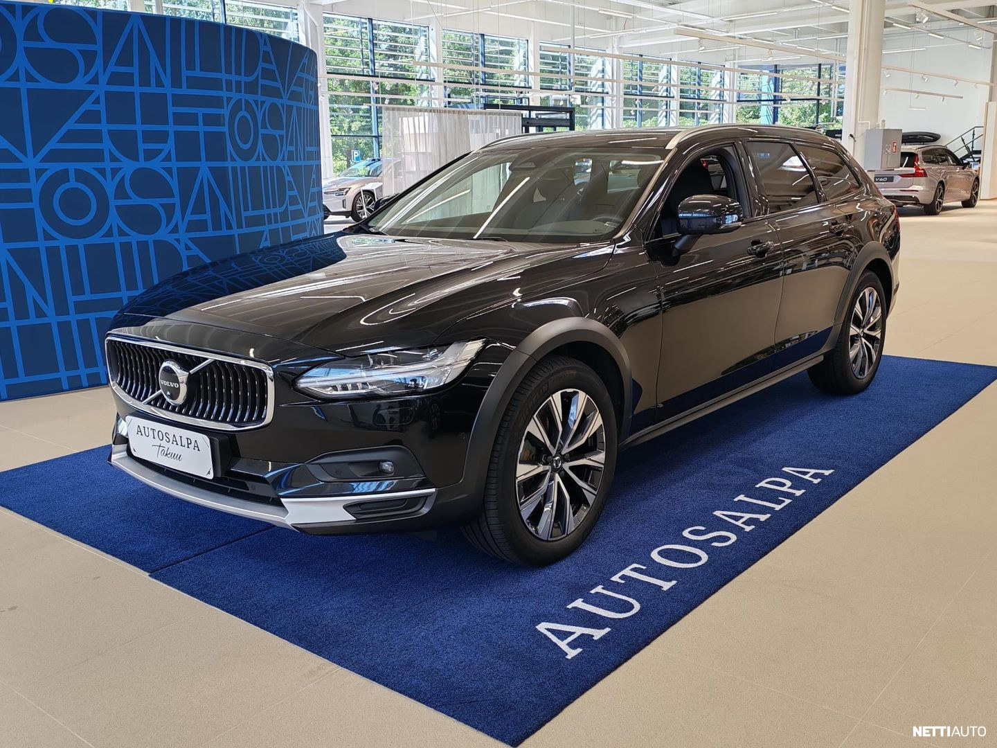 Volvo V90 Cross Country