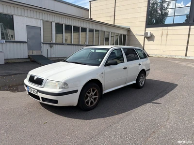 Skoda Octavia 2002, kuva 1/4