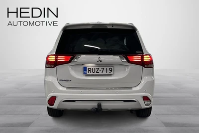 Mitsubishi Outlander PHEV 2020, kuva 3/29