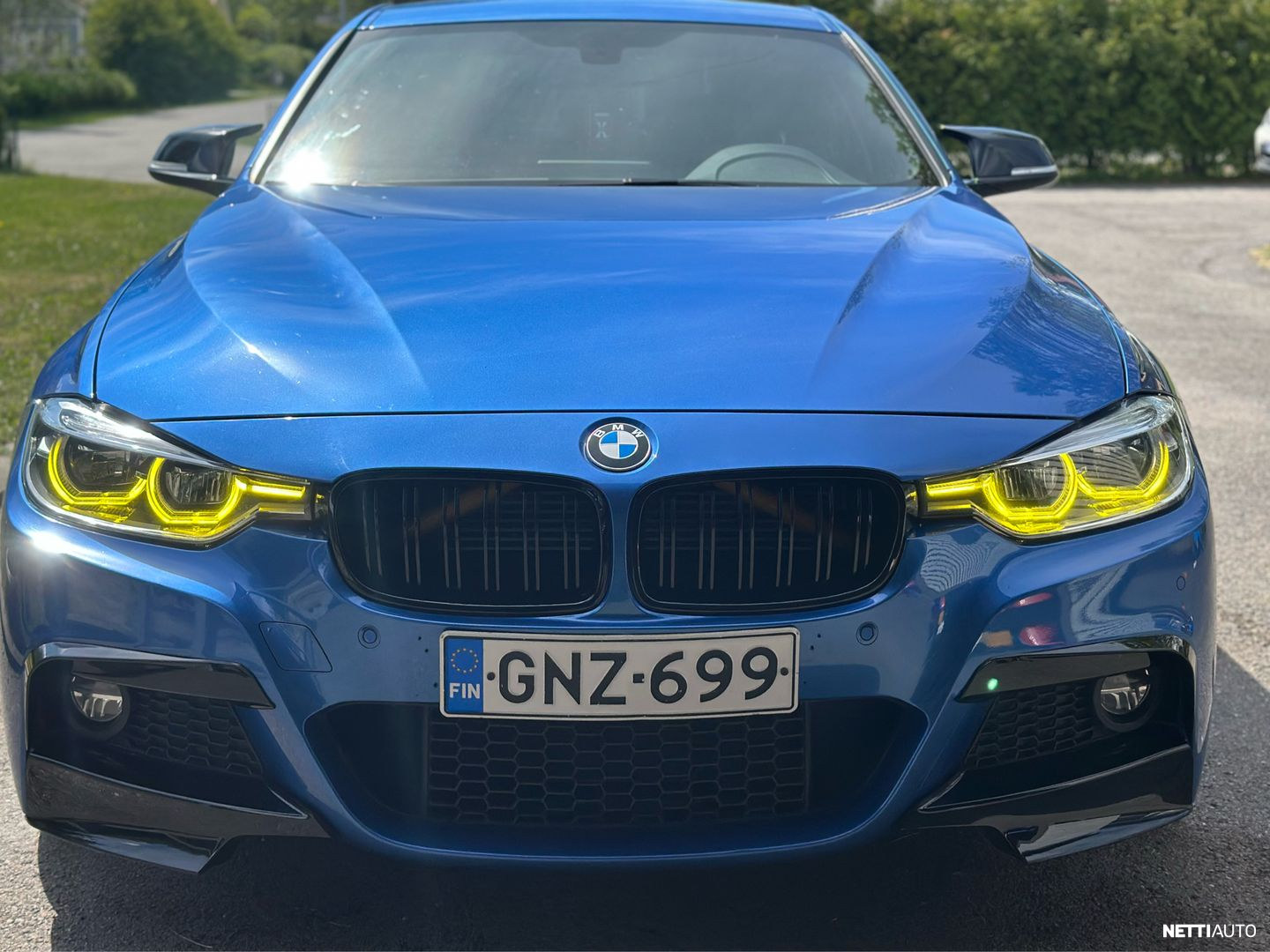 BMW 330