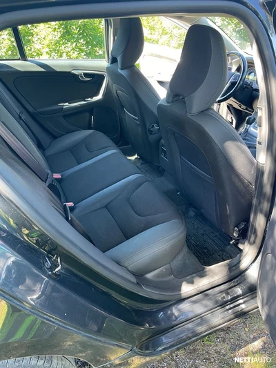 Volvo V60 2012, photo 7/7