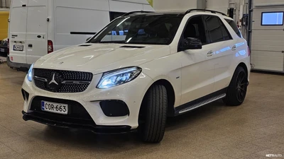 Mercedes-Benz GLE 2016, kuva 2/11