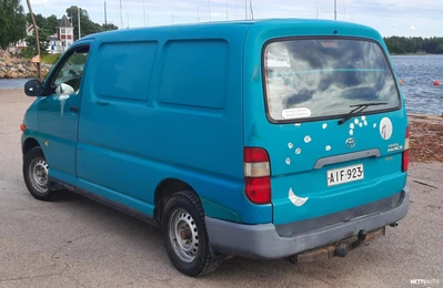 Toyota Hiace 2,4 Dsl 4ov lyhyt 1997, photo 3/34