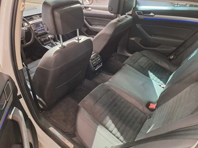 Volkswagen Passat 2016, photo 7/10