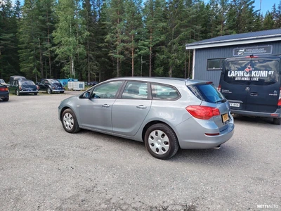 Opel Astra 2012, kuva 7/9