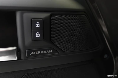 Land Rover Defender 2026, photo 7/14