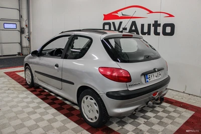 Peugeot 206 1.9 D Hatchback 2001, photo 4/18